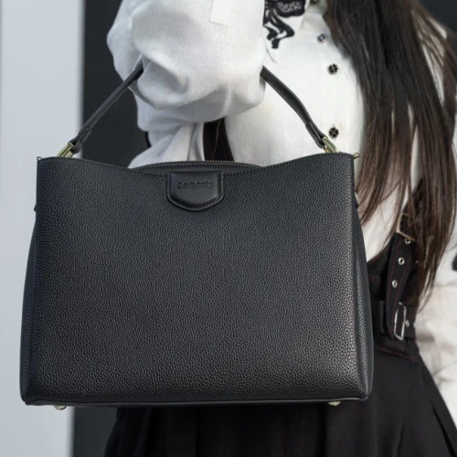 انواع چرم و ویژگی‌های هرکدام: راهنمای جامع برای انتخاب بهترین چرم